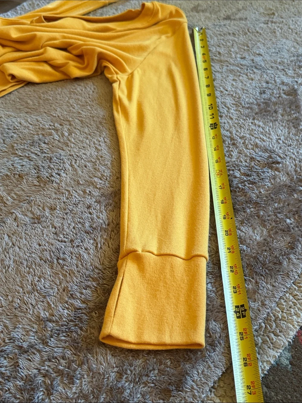 👚 Cotton Long Sleeve Thumb Hole Top — Mustard Yellow — Sz L / NWOT / Q